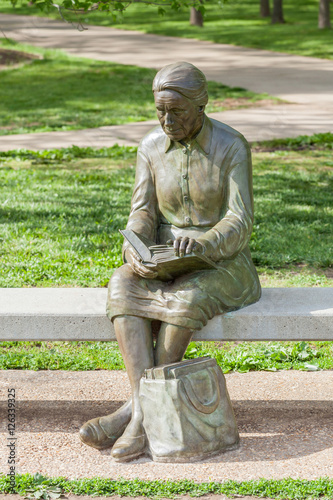 Reading woman statue in Nathanael greene park, Springfield Misso