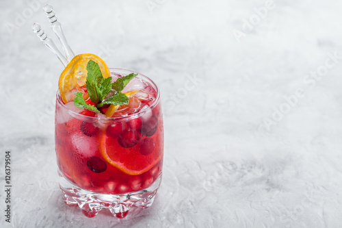 cranberry cocktail with ice and mint