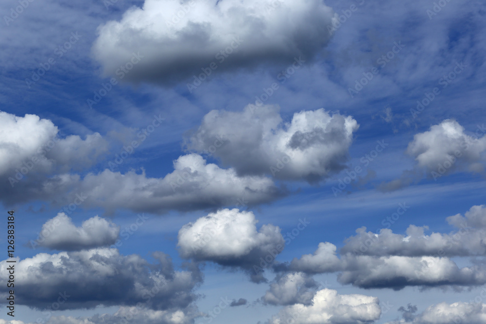 Obraz premium fluffy white clouds