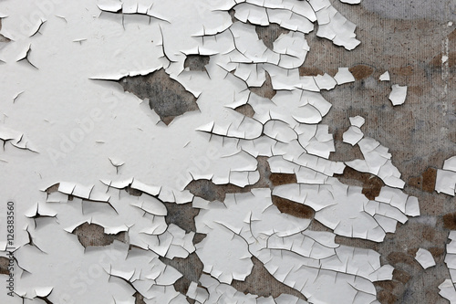 texture of cracked white paint
