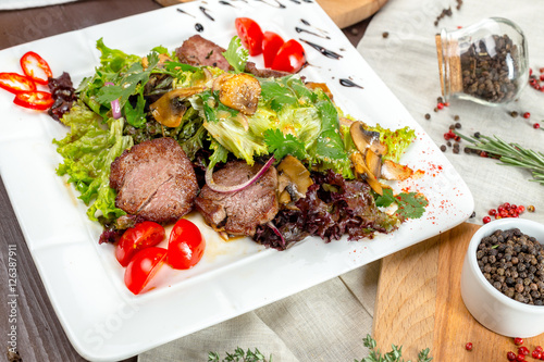 meat salad with vegetable