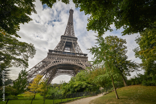 Tower Eiffel, Paris, seen from the park © icephotography