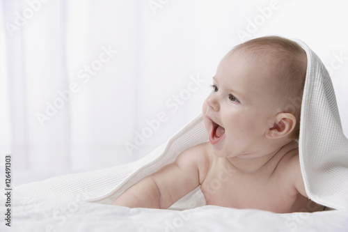 Obraz na płótnie Profile of baby smiling w salonie