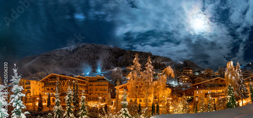 Winterliches Alpenpanorama photo