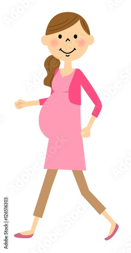 運動する妊婦