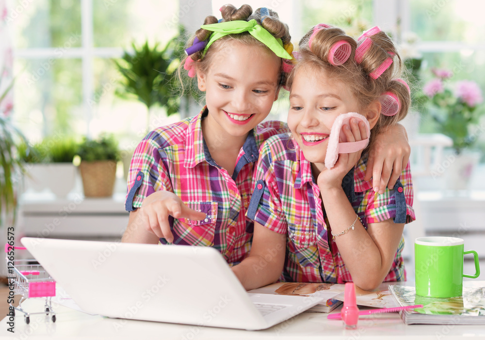 Cute tweenie girls with laptop Cute tweenie girls with laptop