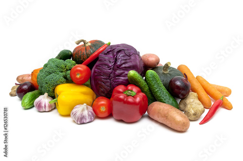 Fototapeta Naklejka Na Ścianę i Meble -  Healthy Eating: Vegetables on a white background.