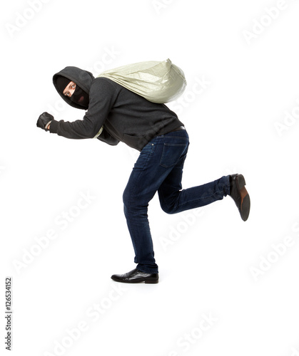 Thief run away with bag