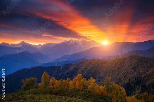 Majestic colorful sunset © Leonid Tit