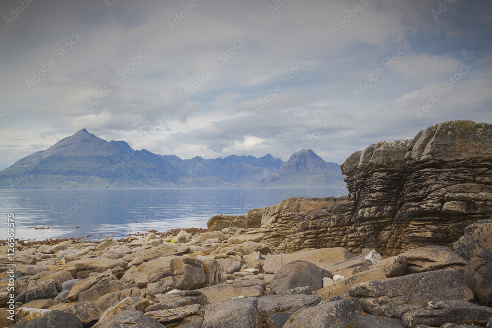 Blick von Elgol auf die  Black Cullin Berge, Isle of Skye, Schottland