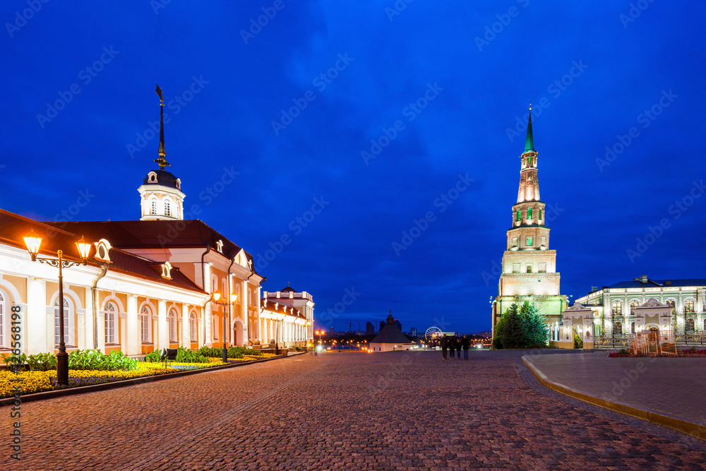 Obraz premium Suyumbike Tower also called the Khans Mosque of the Kazan Kremli