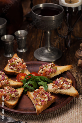 Classic Bruschetta with tomatoes and herbs 6 pieces.
