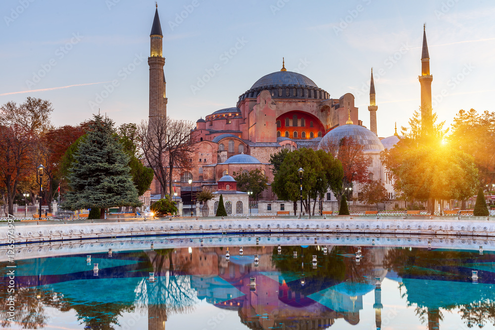 Naklejka premium Hagia Sophia in Istanbul. The world famous monument of Byzantine architecture. View of the St. Sophia Cathedral at sunrise