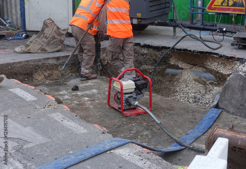 ouvriers sur le chantier