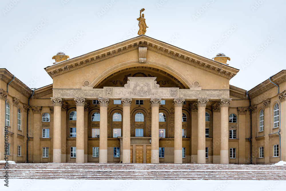 Fototapeta premium main entrance to the large old building