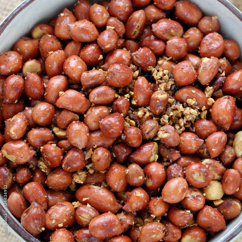 Vietnamese snack food, roasted peanut