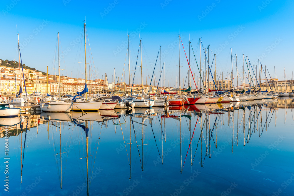 Port de plaisance à Sète, Hérault, Languedoc, Occitanie en France