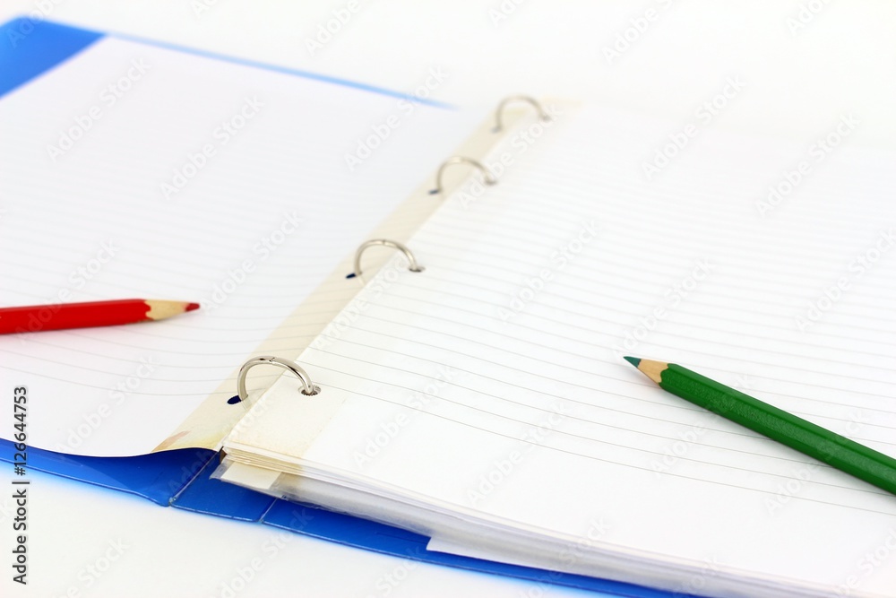 Opened four rings binder with paper end plastic Opened four rings binder with paper end plastic