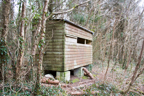 Old Birdwatchers Hut © JonoGlastonbury