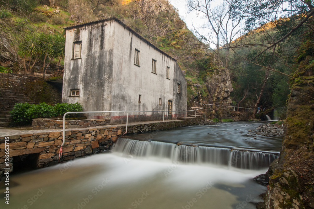 Beautiful religious location in Lousa Beautiful religious location in Lousa