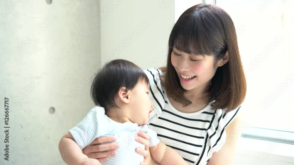 ママと赤ちゃん ママと赤ちゃん