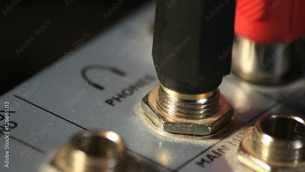 Audio mixer connections