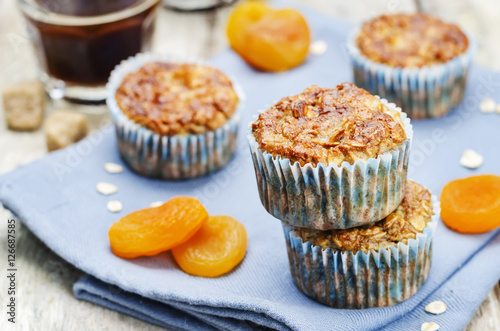 Greek yogurt oats dried apricots muffins