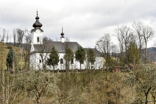 Kościół  w pobliżu wąwozu Homole  photo