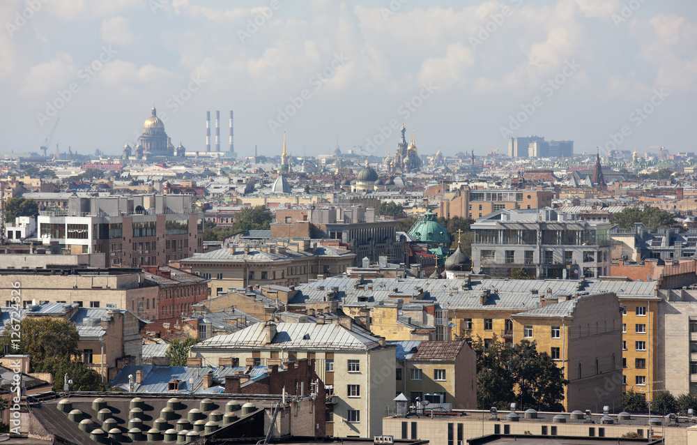 Вид на Санкт-Петербург с высоты. Россия.