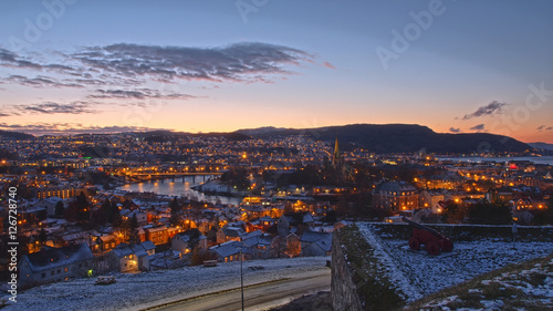 Quadro su tela Blick auf Trondheim in Norwegen von der Festung Kristiansten aus.
