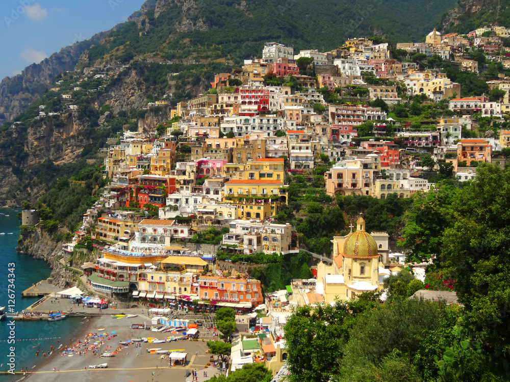 Amalfiküste im Sommer mit Amalfi, Atrani und Positano