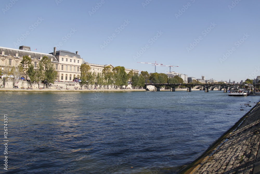 Pont des Arts sur la Seine à Paris	