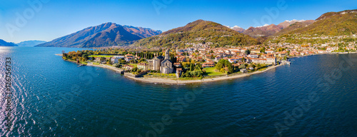 Gravedona - Lago di Como (IT) - Panoramica aerea autunnale