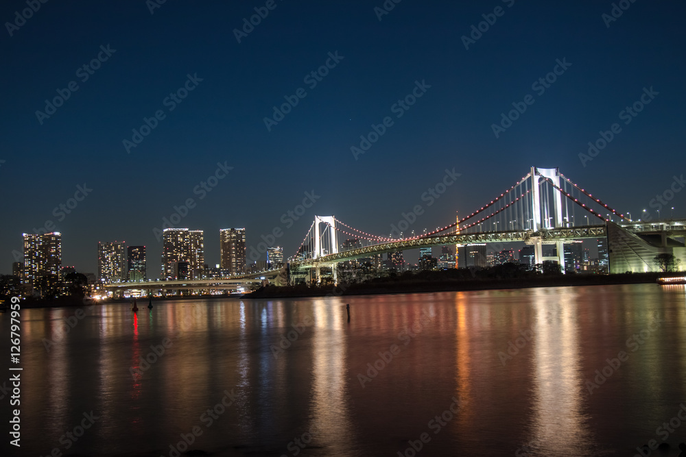 Night view of Rainbow Bridge in Odaiba, Tokyo Bay