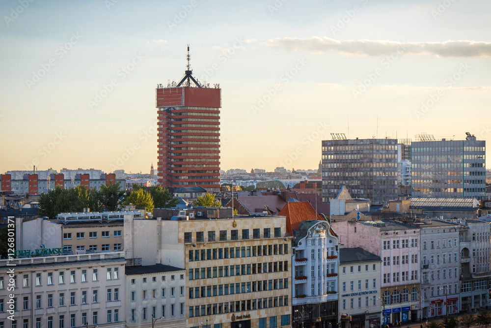 Obraz premium Poznan, Poland - August 30, 2016: View at sunset on economic academy and buildings in polish town Poznan
