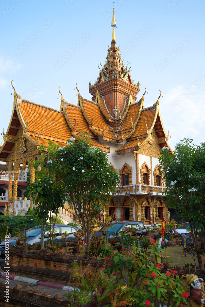 Naklejka premium Morning on the Buddhist temple Wat Bupparam. Chiang Mai, Thailand