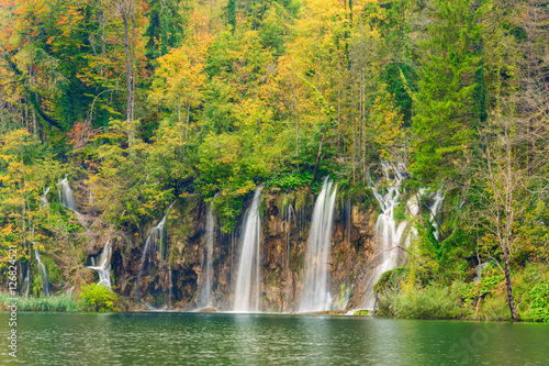 Autum colors and waterfalls of Plitvice National Park