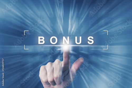 hand clicking on bonus button