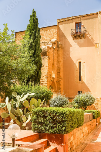 Fototapeta Naklejka Na Ścianę i Meble -  The courtyard of the monastery of Santo Spirito in Agrigento,  Sicily
