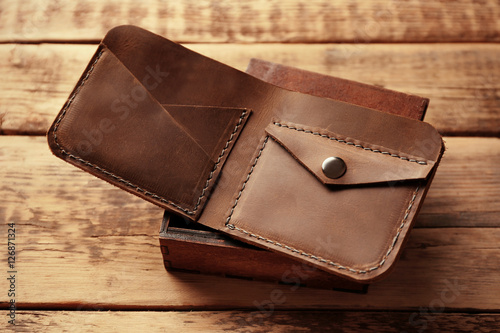 Stylish leather wallet with...