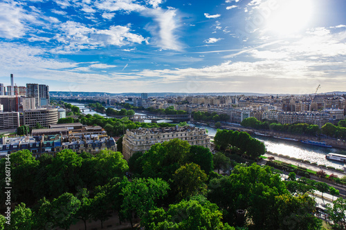 Fototapeta Naklejka Na Ścianę i Meble -  View of the Seine