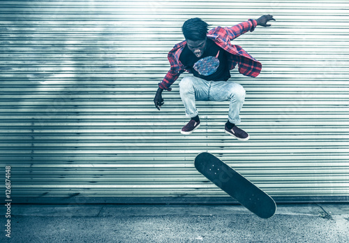 Obraz na plátně Skateboarder in action