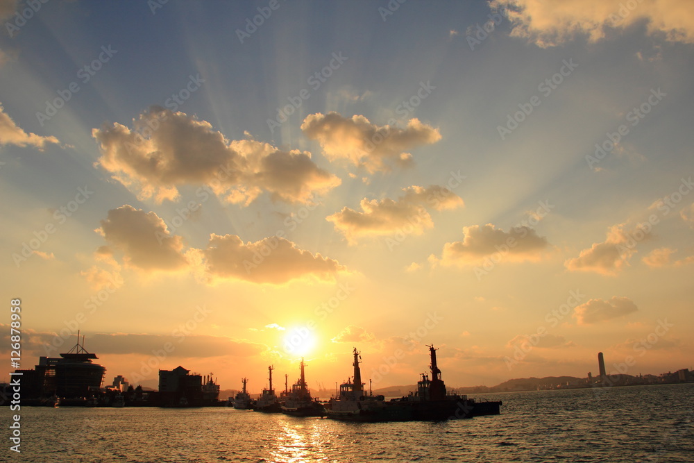 Naklejka premium 夕暮れの海