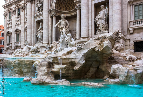 The Gem of Rome: Fontana di Trevi photo