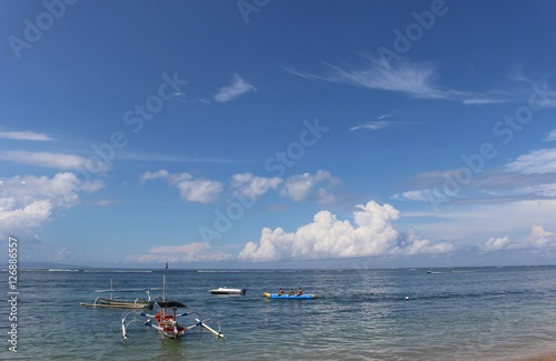 バリ、サヌ－ルの海と空 photo