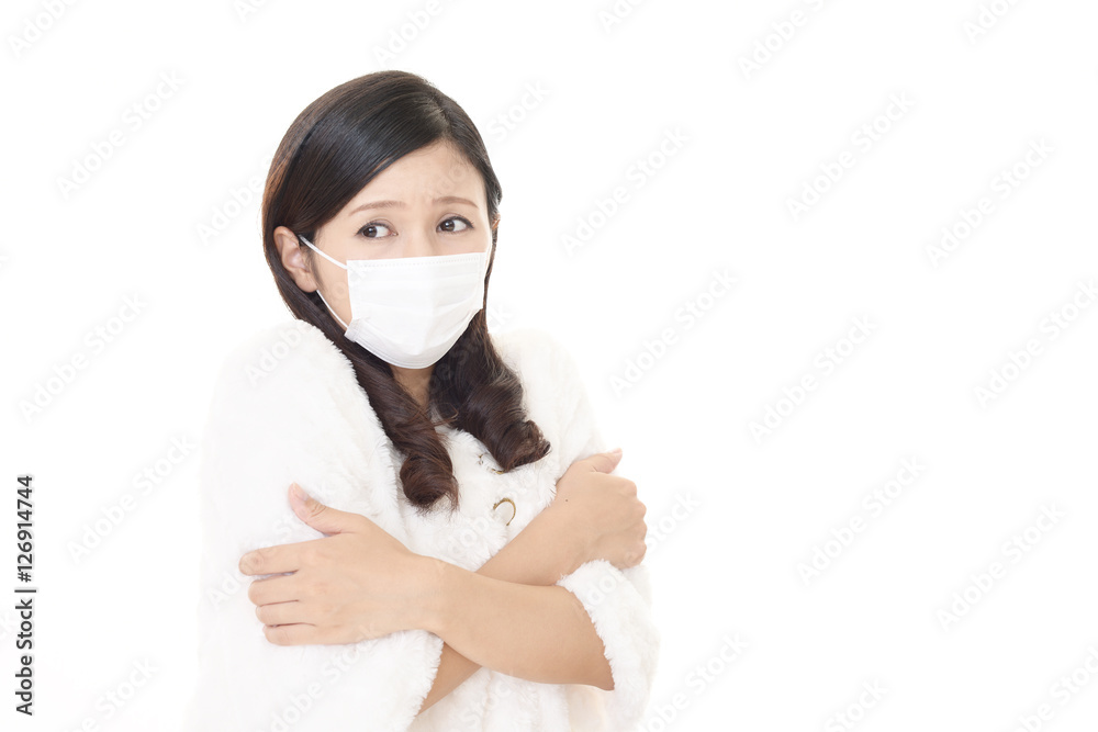 風邪に罹患した女性 風邪に罹患した女性