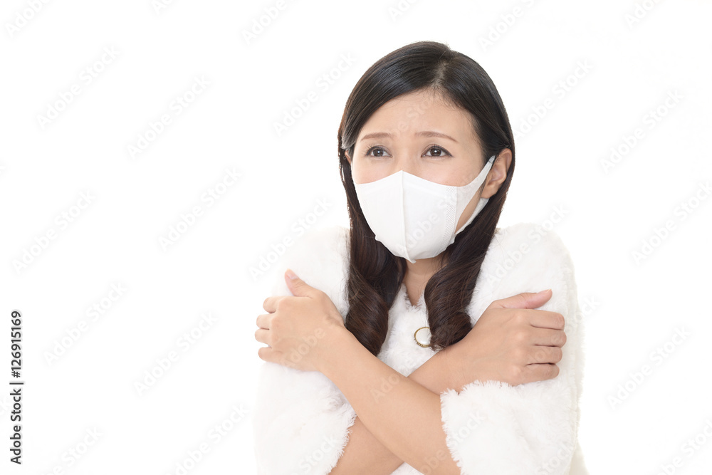 風邪に罹患した女性 風邪に罹患した女性