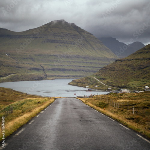 Funningsfjørdur Road