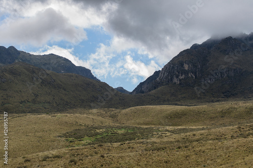 Rucu Pichincha; Vulkan, Quito