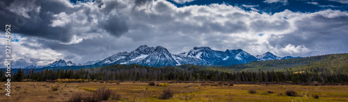 Beautiful Idaho Landscape Sawtooth Range © Krzysztof Wiktor